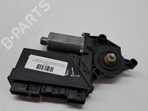 Rudehejsemotor bagstkærm højre SEAT EXEO (3R2) 2.0 TDI (120 hp) 23364692