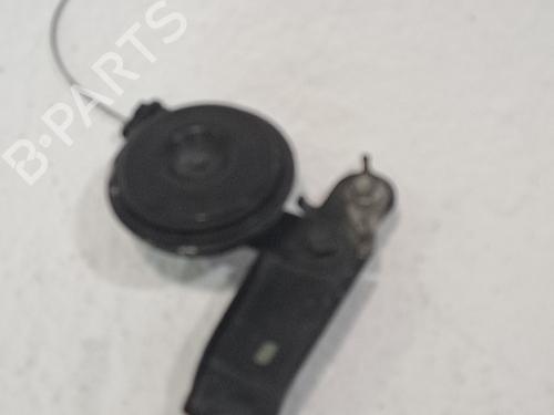 Used Horn TOYOTA YARIS (_P21_, _PA1_, _PH1_) 1.5 Hybrid (MXPH10, MXPH11) (116 hp) 24515666