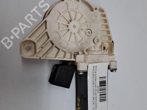 Rudehejsemotor forskærm højre MERCEDES-BENZ E-CLASS Coupe (C207) E 220 CDI / d (207.302, 207.301) (170 hp) 23943913