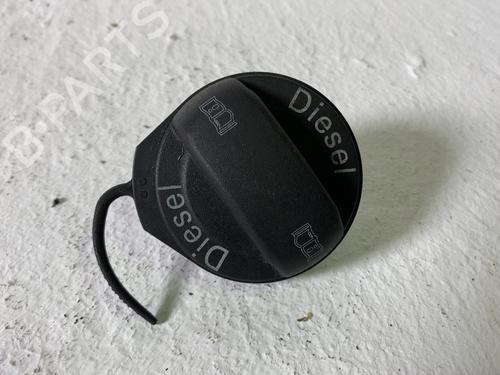 fuel-cap-porsche-cayenne-92a-2010-2011-2012-2013-2014-2015-2016-2017-2018-39740640 main image
