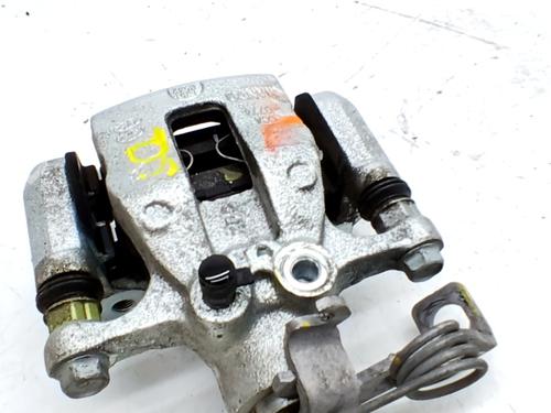 Højre bremsekaliber bag HYUNDAI BAYON (BC3) 1.0 T-GDI (101 hp) 32359579