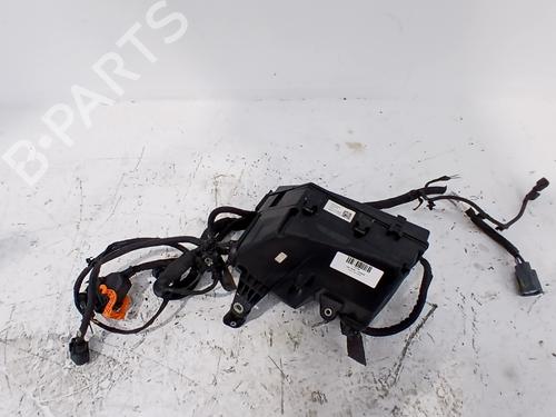 Used Fuse box Fuse box 38418747 38418747