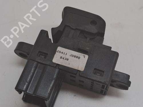Right rear window switch NISSAN QASHQAI I (J10, NJ10) 2.0 dCi All-wheel Drive | BP23365308I28