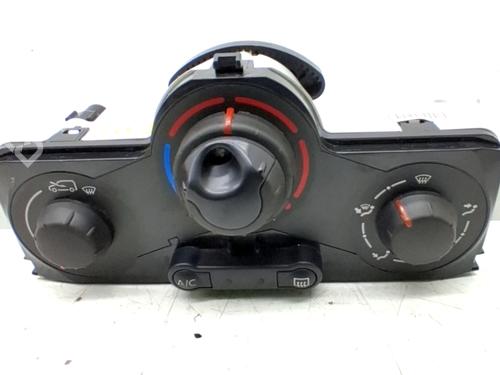 Used Climate control RENAULT KANGOO / GRAND KANGOO II (KW0/1_) 1.5 dCi 90 (KW18) (91 hp) 32159446