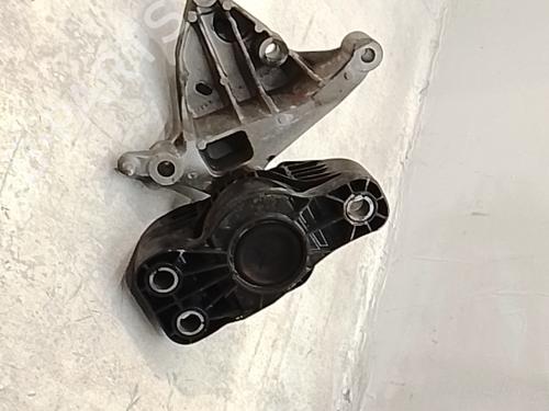 engine-mount-renault-kadjar-ha_-hl_-2015-36318358 main image