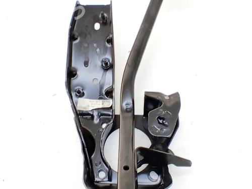 Used Break pedal LAND ROVER DISCOVERY SPORT (L550) 2.0 D 4x4 (180 hp) 32281521