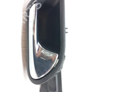 Used Front right interior door handle VW GOLF V (1K1) 1.9 TDI (105 hp) 29302058