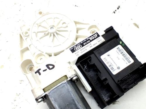 right-rear-window-motor-audi-a3-8p1-2003-2004-2005-2006-2007-2008-2009-2010-2011-2012-2013-32107077 main image