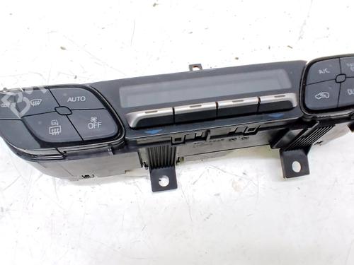 Used Climate control Climate control TOYOTA C-HR (_X1_) 1.8 Hybrid (ZYX10_, ZYX11_, ZYX10R, ZYX11R) (122 hp) 33815636 33815636