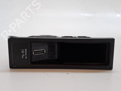 Used Electronic module VW GOLF VI (5K1) 1.6 TDI (105 hp) 26950794