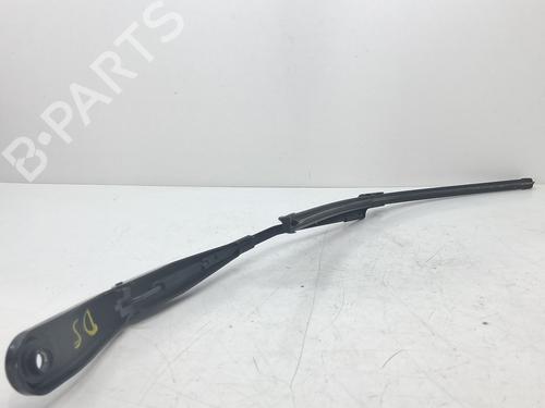 Used Front windshield wiper arm VOLVO XC60 I SUV (156) D3 (150 hp) 28957087