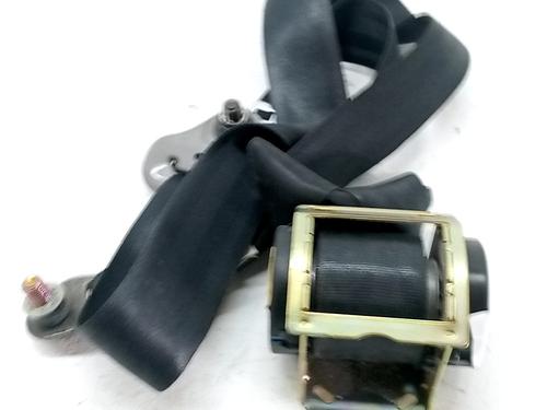 Sikkerhedssele foran venstre Sikkerhedssele foran venstre MAZDA 3 (BK) 1.6 DI Turbo (109 hp) 36026763 36026763