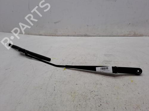 Used Front windshield wiper arm SKODA FABIA III (NJ3) 1.0 TSI (95 hp) 23359779