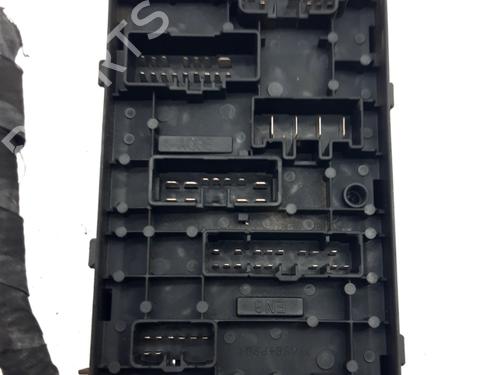 Fuse box CHEVROLET LACETTI (J200) 2.0 D | BP32281564E1