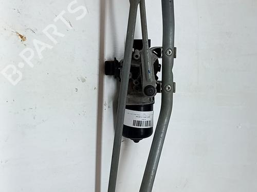 Used Front wiper motor Front wiper motor DACIA SANDERO II 1.5 dCi 75 / Blue dCi 75 (B8JW, B8M4, B8AH, B8M7, B8M6) (75 hp) 34181873 34181873