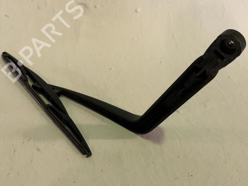Used Rear windshield wiper arm Rear windshield wiper arm 37437580 37437580