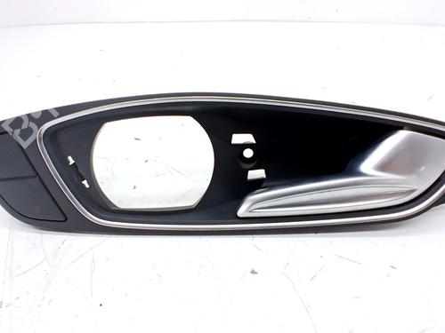 Used Front right interior door handle Front right interior door handle AUDI A1 Sportback (8XA, 8XF) 1.6 TDI (90 hp) 33771859 33771859