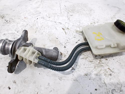brake-master-cylinder-mercedes-benz-vito-mixto-double-cabin-w447-2014-38417120 main image