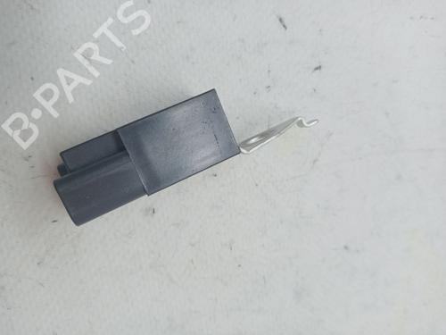 Autre TOYOTA YARIS (_P9_) 1.3 VVT-i (SCP90_, SCP90R) (87 hp) 23356028