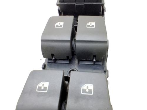 Used Left front window switch HYUNDAI i30 (PDE, PD, PDEN) 1.0 T-GDI (120 hp) 31874733