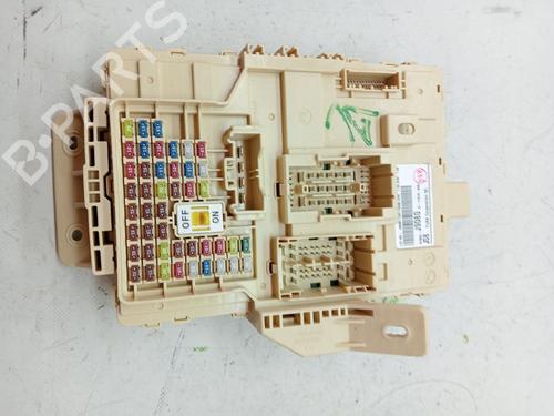 Used Fuse box HYUNDAI KONA (OS, OSE, OSI) 1.0 T-GDi (120 hp) 23353920