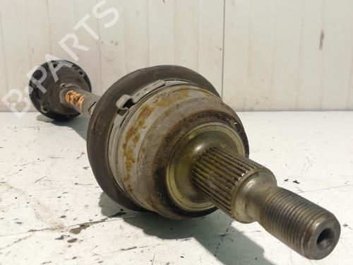 Antriebswelle links vorne für VW BORA I (1J2) 1.6 16V (105 hp) 25989116