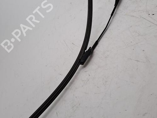 Used Front windshield wiper arm FIAT 500 (312_) 1.2 (312AXA1A) (69 hp) 23942431