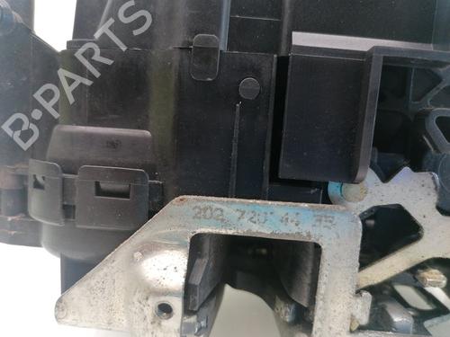 Used Front right lock MERCEDES-BENZ E-CLASS (W210) E 320 CDI (210.026) (197 hp) 25999564