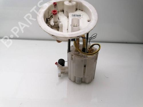Used Fuel pump BMW 1 (F20) 120 d (163 hp) 23939519
