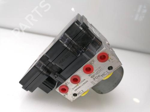 Used ABS pump HYUNDAI i30 (PDE, PD, PDEN) 1.4 T-GDI (140 hp) 23384195