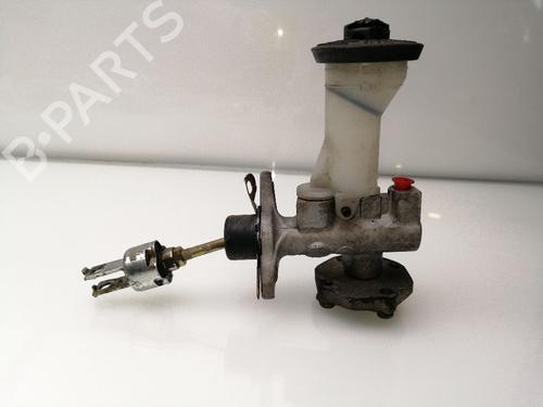 Used Brake master cylinder TOYOTA LAND CRUISER 90 (_J9_) 3.0 TD (KZJ90_, KZJ95_, KZJ90R, KZJ95R, KZJ90W, KZJ95W) (125 hp) 23651653