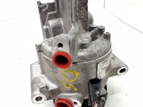 AC-Kompressor AC-Kompressor DACIA SANDERO II 1.5 Blue dCi 95 (B8JL) (95 hp) 36321477 36321477