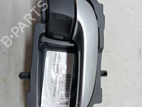 Højre bagtil invendig håndtag TOYOTA YARIS (_P13_) 1.5 Hybrid (NHP130_, NHP130) (101 hp) 23351410