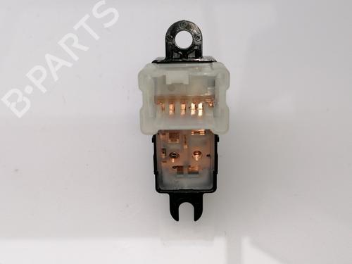 Right front window switch NISSAN X-TRAIL III (T32_, T32R, T32RR) 2.0 dCi ALL MODE 4x4-i (NT32) | BP23936998I26 