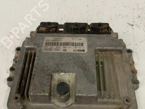 Used Engine control unit (ECU) Engine control unit (ECU) OPEL VIVARO A Van (X83) 1.9 DTI (F7) (101 hp) 33773146 33773146