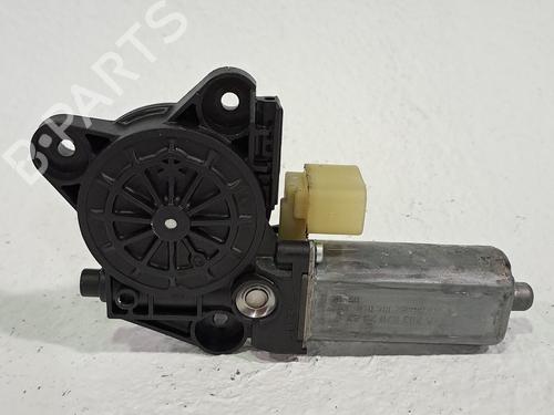 Left rear window motor MERCEDES-BENZ C-CLASS (W203) C 180 Kompressor (203.046) | BP23978230E23 