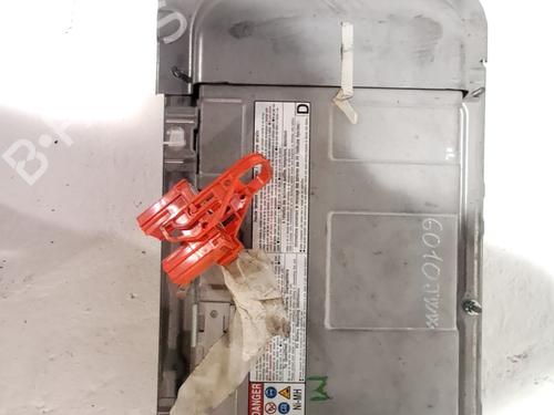 Used Battery TOYOTA YARIS (_P13_) 1.5 Hybrid (NHP130_, NHP130) (101 hp) 32696703