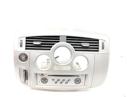 Used Radio Radio RENAULT SCÉNIC II (JM0/1_) 1.6 16V (JM1R) (112 hp) 34497293 34497293