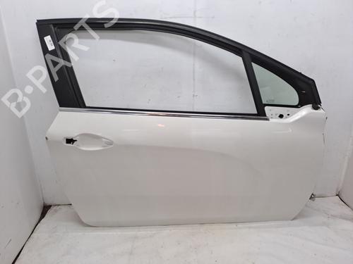 Used Right front door PEUGEOT 208 I (CA_, CC_) 1.6 HDi (92 hp) 23975010
