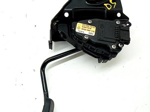 Used Pedal RENAULT TRAFIC II Van (FL) 2.5 dCi 145 (FL0J) (146 hp) 30050362