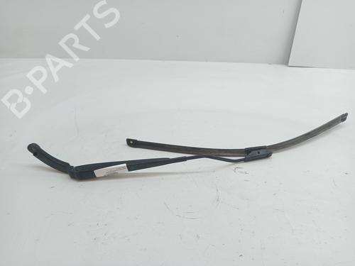 Used Front windshield wiper arm RENAULT CLIO IV (BH_) 1.5 dCi 75 (75 hp) 23342400