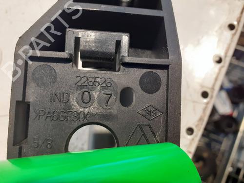 Used Front right exterior door handle RENAULT CLIO III (BR0/1, CR0/1) 1.2 16V (BR0P, CR0P) (101 hp) 25459904