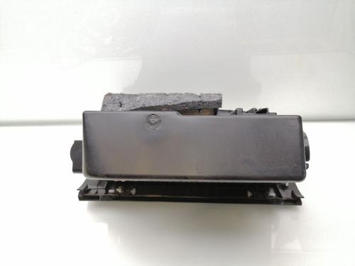 Used Glove box PEUGEOT 308 II (LB_, LP_, LW_, LH_, L3_) 1.2 THP 110 (110 hp) 23385849