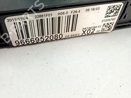 Used Fuse box CITROËN C3 Picasso (SH_) 1.6 HDI 90 (92 hp) 30898267