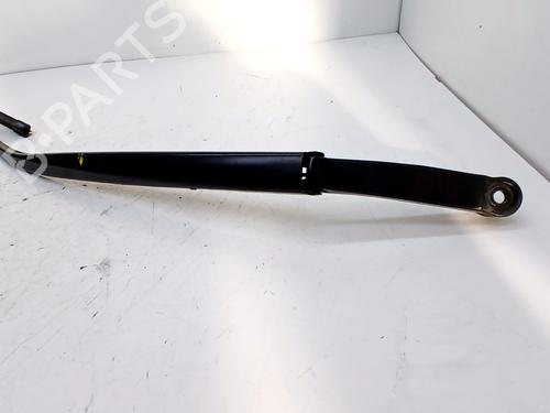 front-windshield-wiper-arm-toyota-corolla-estate-_e21_-2019-33765759 main image
