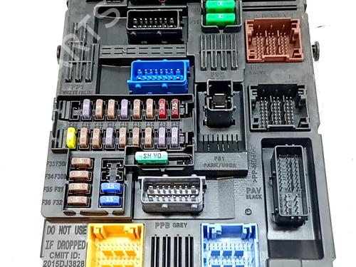 Used Fuse box Fuse box CITROËN C5 AIRCROSS (A_) 1.2 PureTech 130 (ARHNSJ) (131 hp) 34153963 34153963