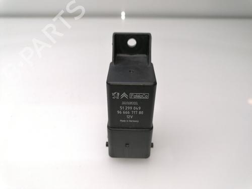 Elektronisk modul VOLVO V50 (545) D2 (114 hp) 23937844