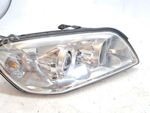 Højre forlygte CHEVROLET CAPTIVA (C100, C140) 2.0 D 4WD (150 hp) 28958656