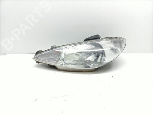 Venstre forlygte PEUGEOT 206 Hatchback (2A/C) 1.1 i (60 hp) 25987574