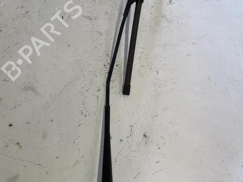 Used Front windshield wiper arm Front windshield wiper arm FIAT DUCATO Van (250_) 120 Multijet 2,3 D (120 hp) 33769074 33769074